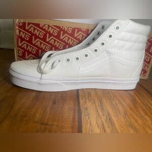 Vans Sk8-Hi Top Tapered Size 8.5 White Shoes NEW
